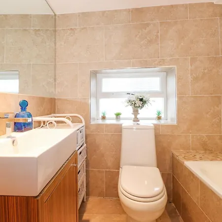 Yanway * Windermere